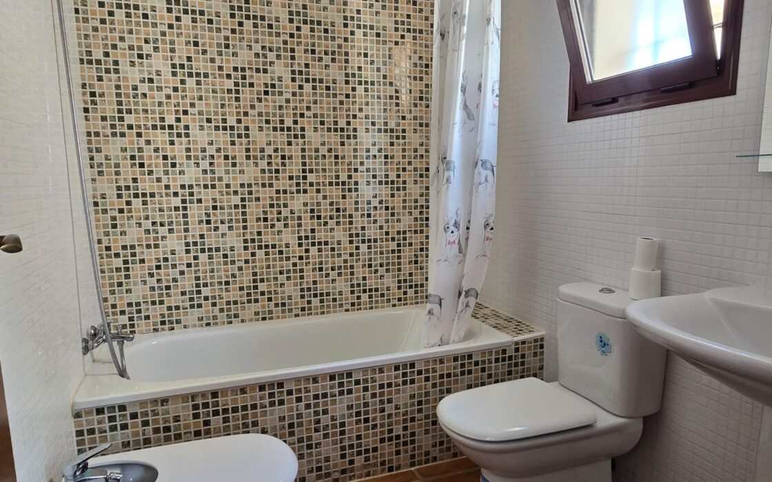 Будинок в Альгорфі 101 кв.м з терасою та басейном біля моря