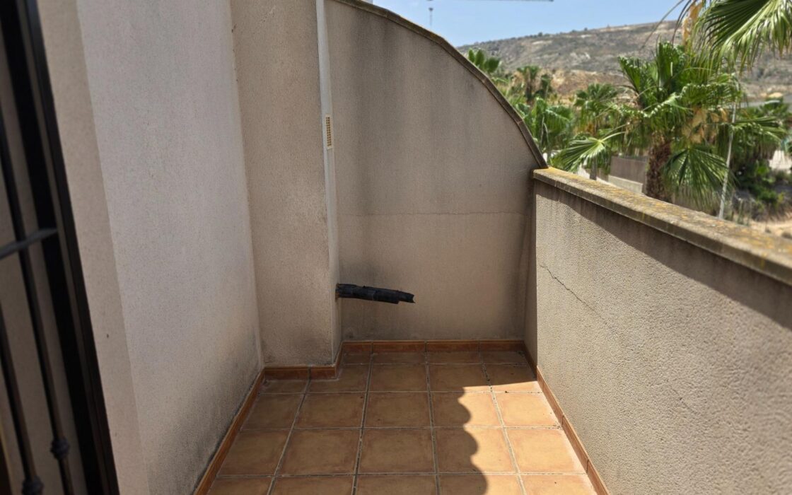 Будинок в Альгорфі 101 кв.м з терасою та басейном біля моря