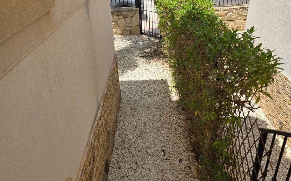 Будинок в Альгорфі 101 кв.м з терасою та басейном біля моря