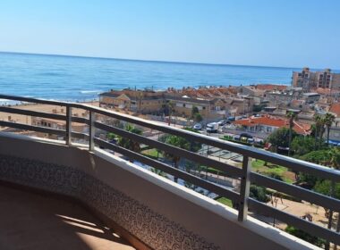 Апартаменты в Торревьехе 100 кв.м с видом на море