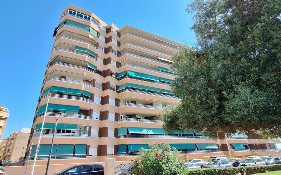 Апартаменти в Торрев’єсі 100 кв.м з видом на море