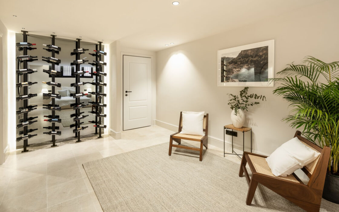 Очаровательная вилла на Золотой миле 248 кв.м с террасой