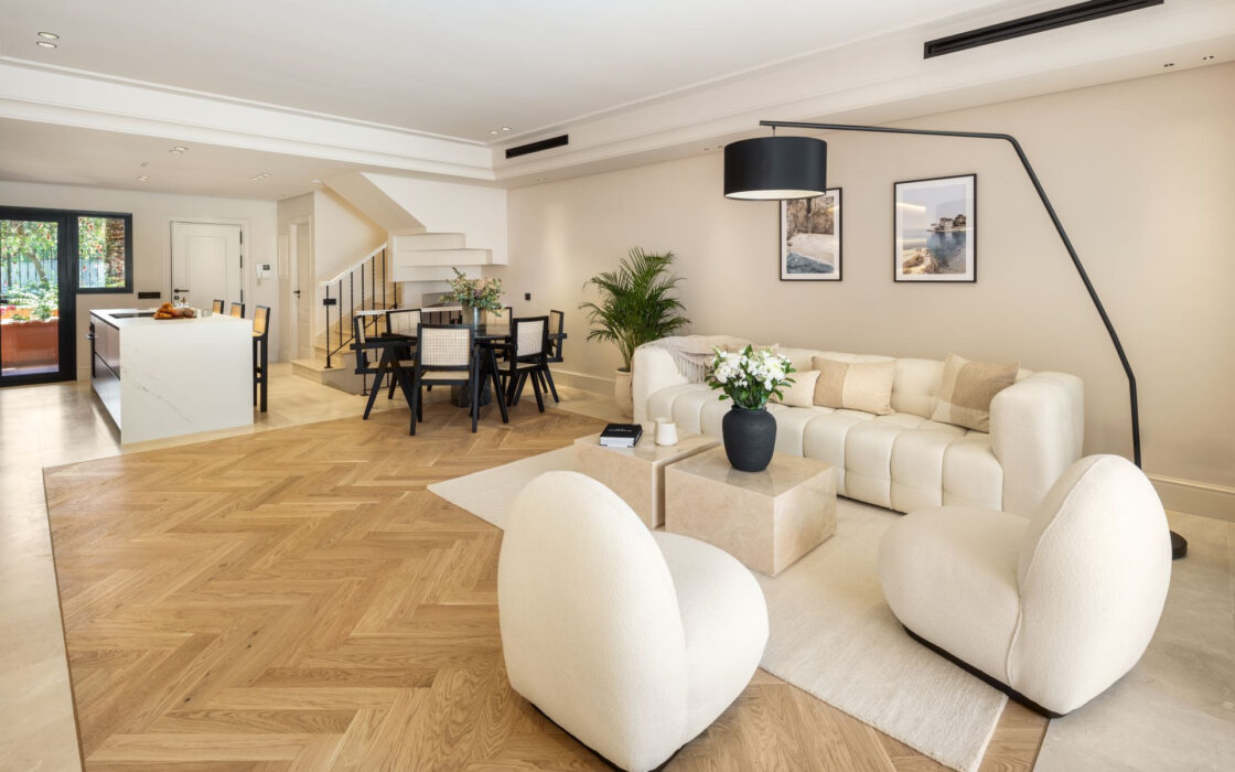 Очаровательная вилла на Золотой миле 248 кв.м с террасой