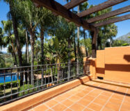 Очаровательная вилла на Золотой миле 248 кв.м с террасой