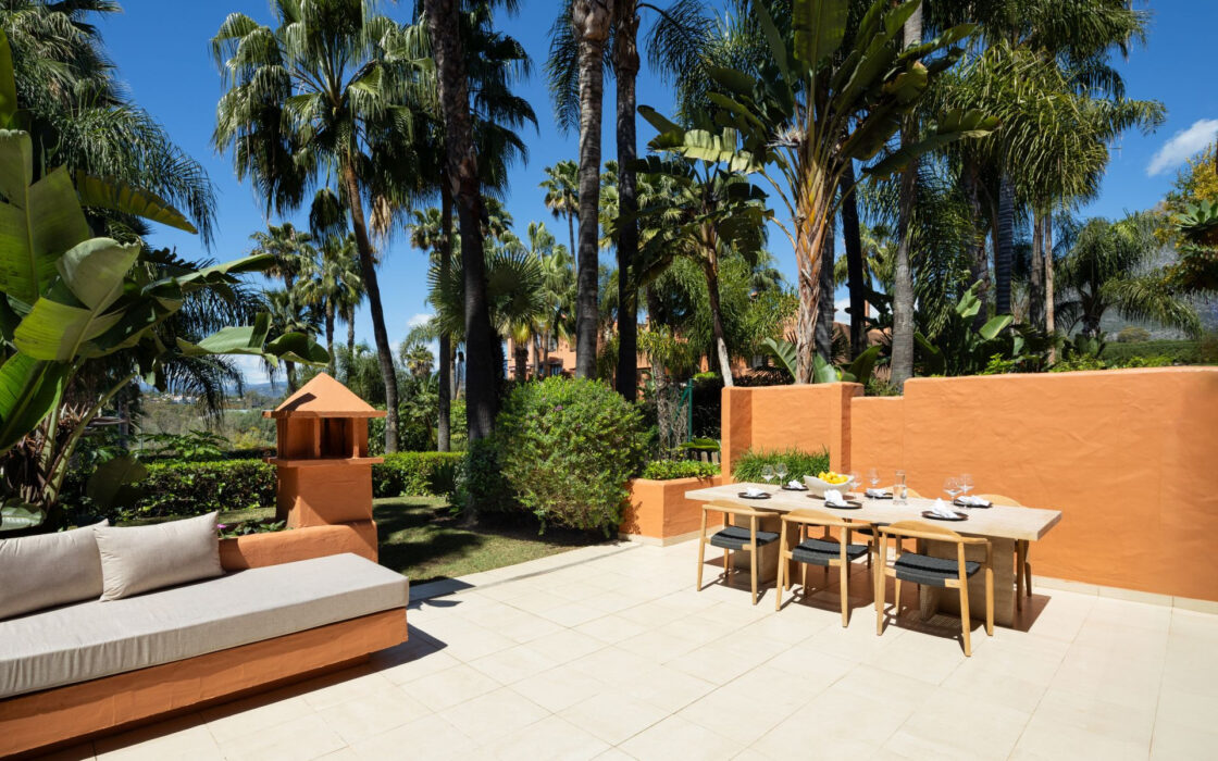 Очаровательная вилла на Золотой миле 248 кв.м с террасой