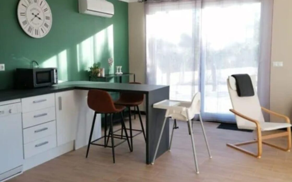 Приватний будинок з терасою у Вільяхойосі, 4 спальні, 241 кв.м