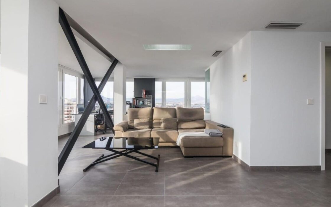 Апартаменти 90 кв.м у моря в Сан Хуан Плайя