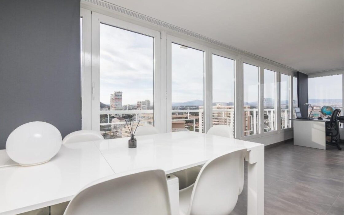 Апартаменти 90 кв.м у моря в Сан Хуан Плайя