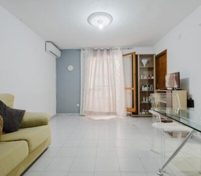 Апартаменти 55 кв.м у моря в Торревьехе з терасою