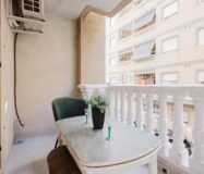 Апартаменти 55 кв.м у моря в Торревьехе з терасою