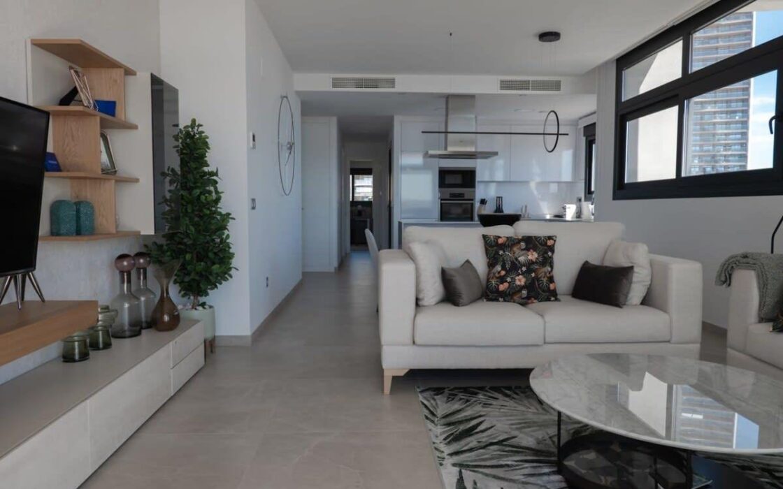 Современные апартаменты с террасой в Бенидорме 180 кв.м.