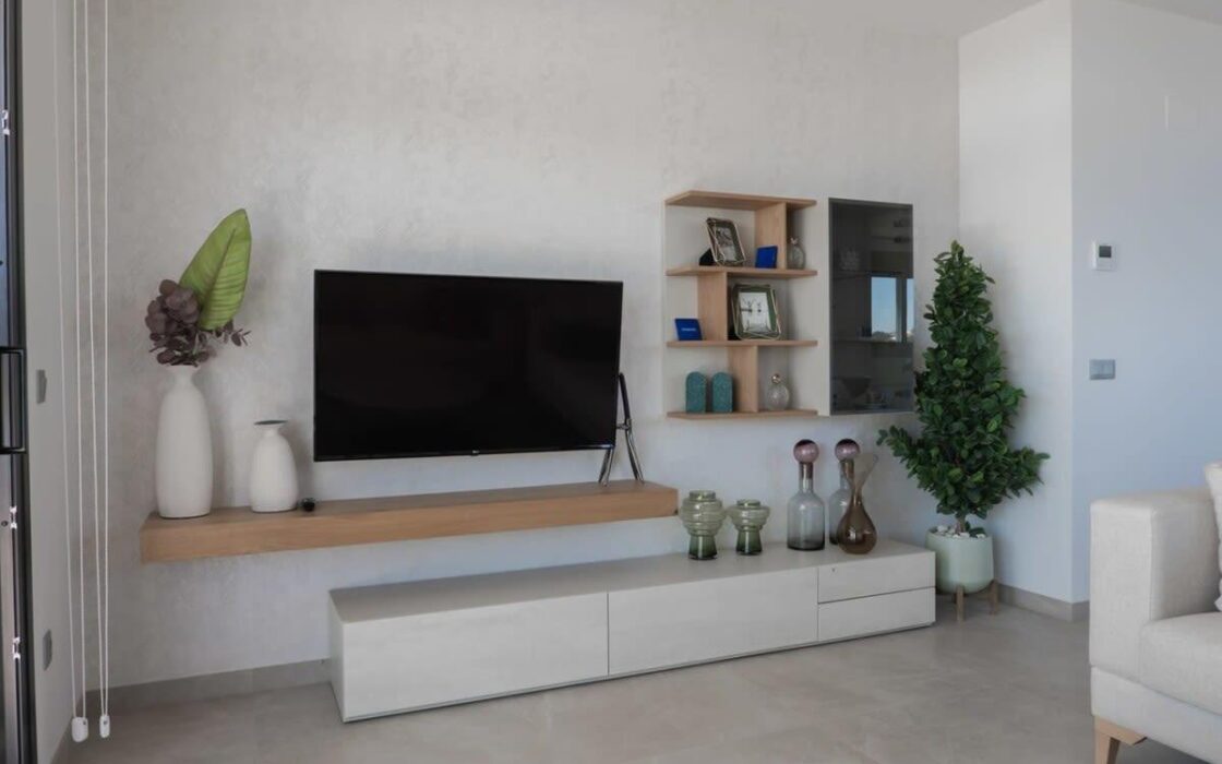 Современные апартаменты с террасой в Бенидорме 180 кв.м.