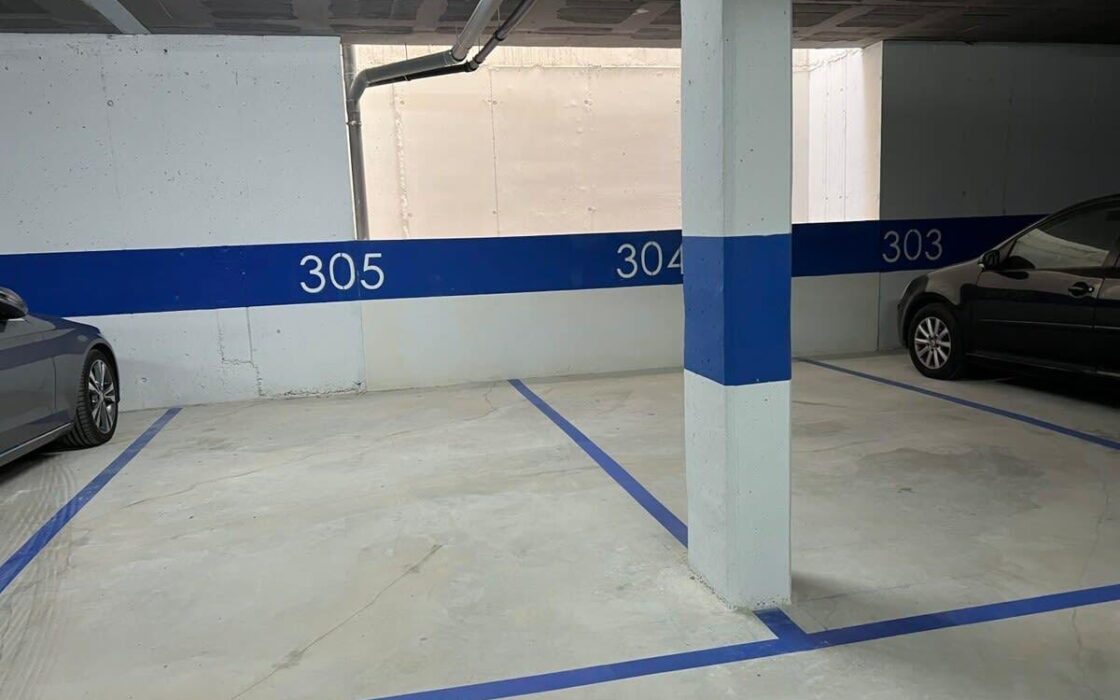 Современные апартаменты с террасой в Бенидорме 180 кв.м.