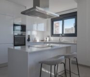 Современные апартаменты с террасой в Бенидорме 180 кв.м.