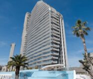 Современные апартаменты с террасой в Бенидорме 180 кв.м.