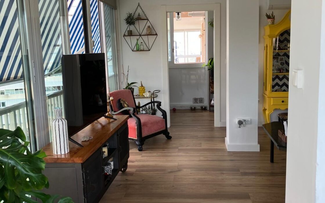 Апартаменти в San Juan Playa 96 кв.м з терасою біля моря