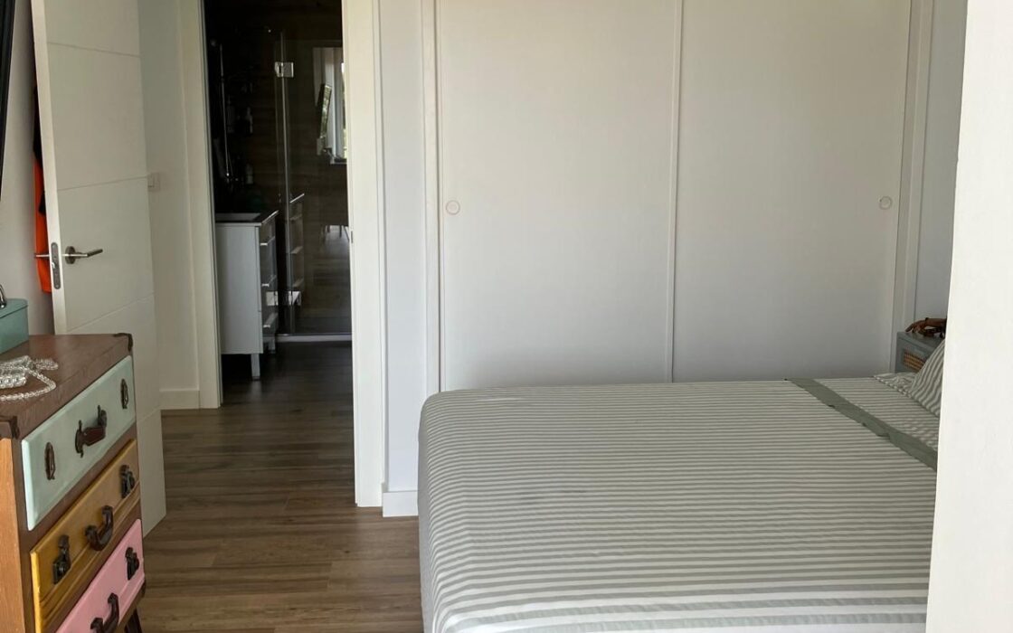 Апартаменти в San Juan Playa 96 кв.м з терасою біля моря