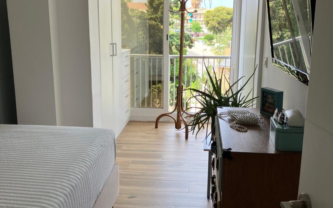 Апартаменти в San Juan Playa 96 кв.м з терасою біля моря