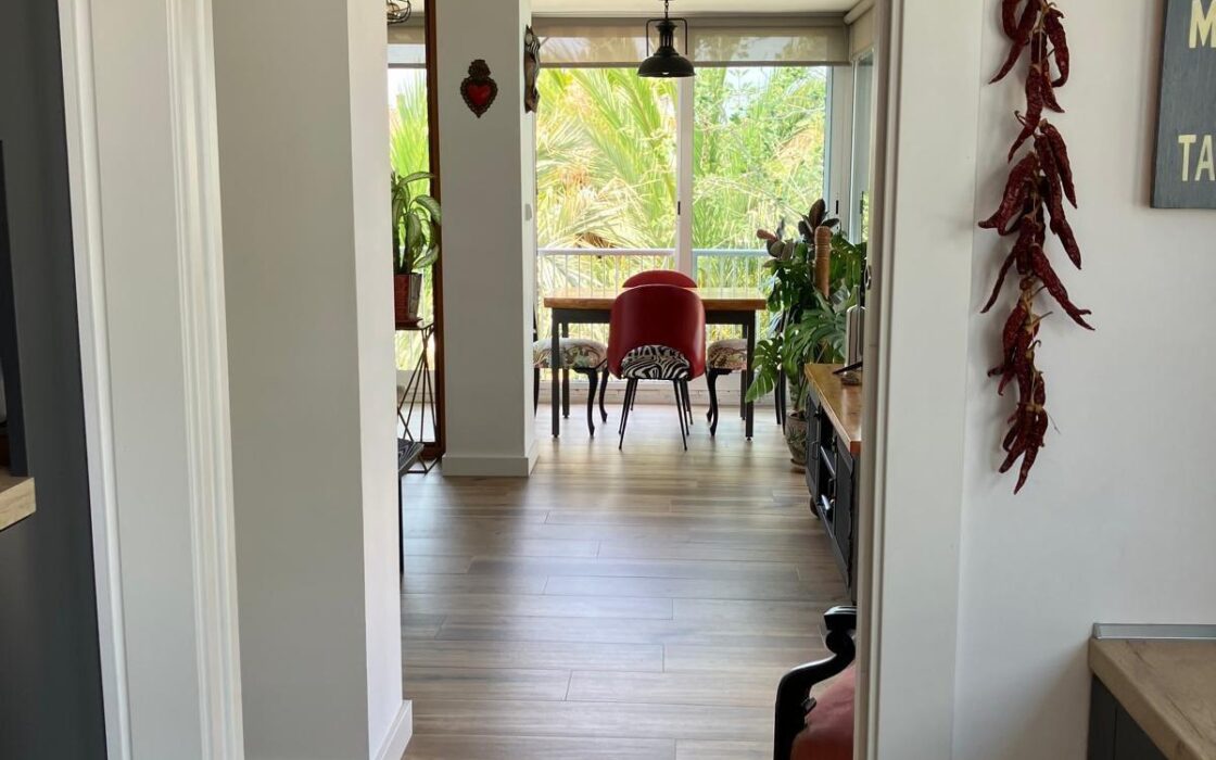 Апартаменти в San Juan Playa 96 кв.м з терасою біля моря