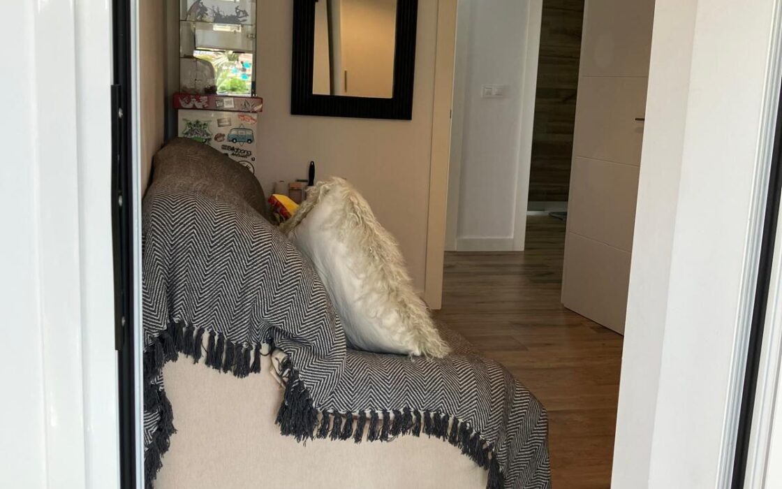 Апартаменти в San Juan Playa 96 кв.м з терасою біля моря