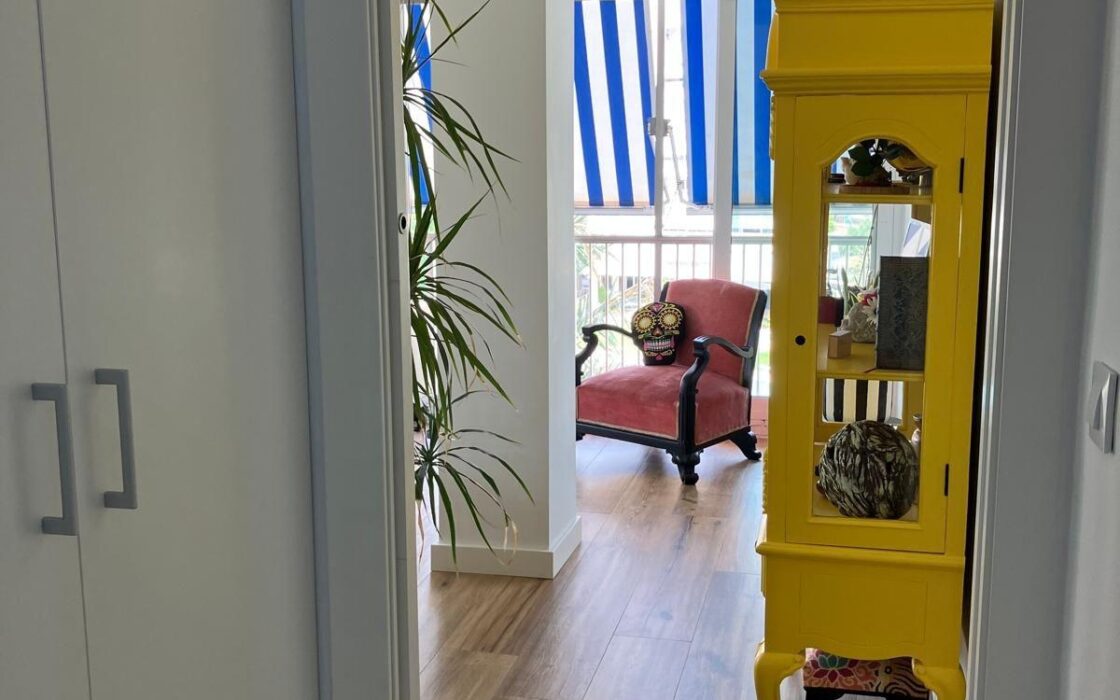 Апартаменти в San Juan Playa 96 кв.м з терасою біля моря