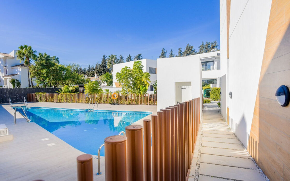 Морская квартира в Пуэрто-Банус с террасой 142 кв.м