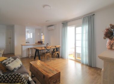 Апартаменты 87 кв.м в Торревьехе у моря с террасой