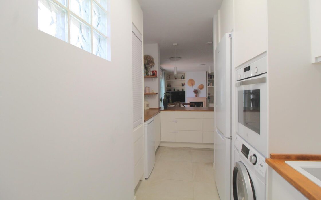 Апартаменты 87 кв.м в Торревьехе у моря с террасой