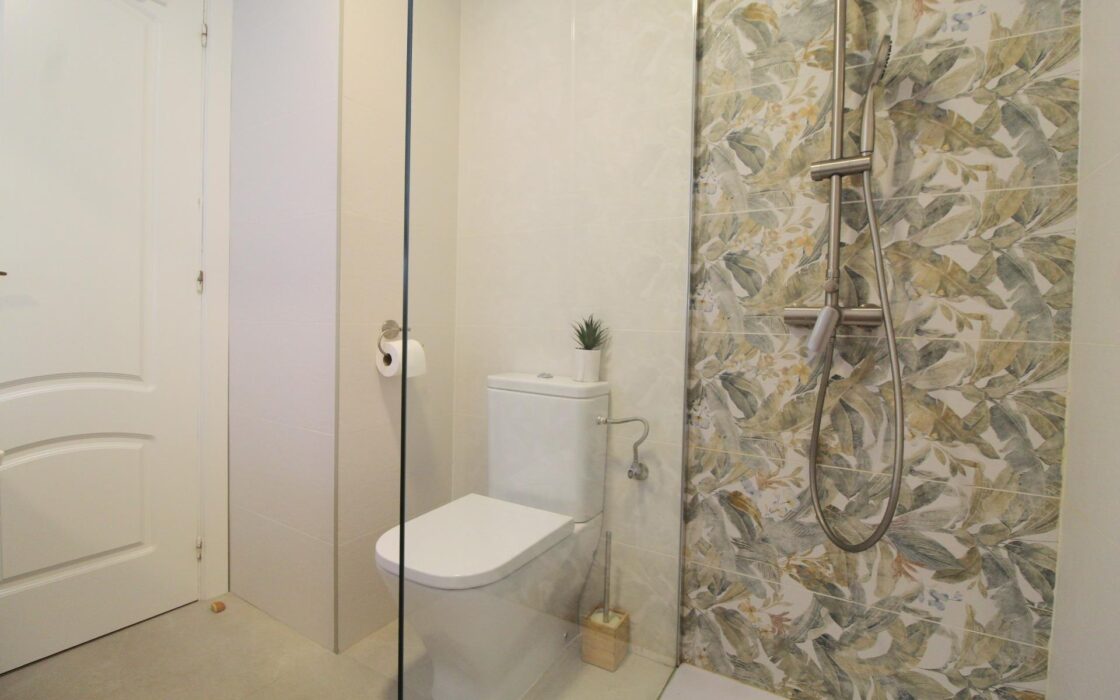 Апартаменты 87 кв.м в Торревьехе у моря с террасой