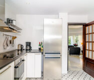 Уютный таунхаус с террасой в Лос Наранхос, 132 кв.м.