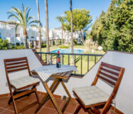 Уютный таунхаус с террасой в Лос Наранхос, 132 кв.м.