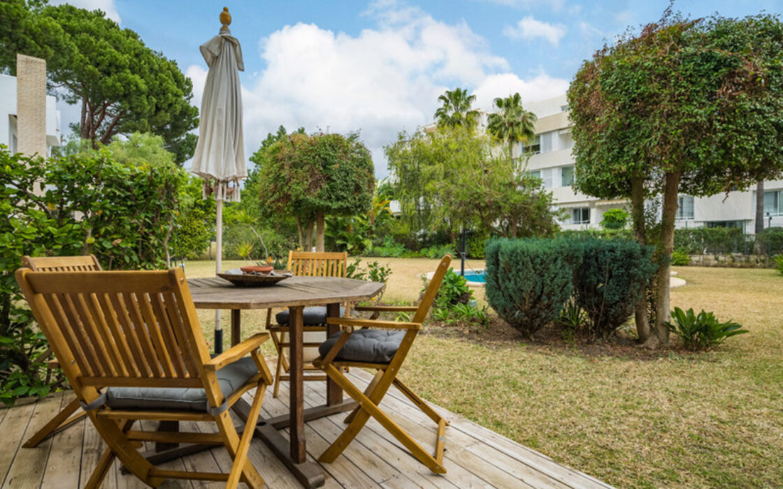 Двухуровневый дуплекс 150 кв.м в Нуэва-Андалусии с террасой