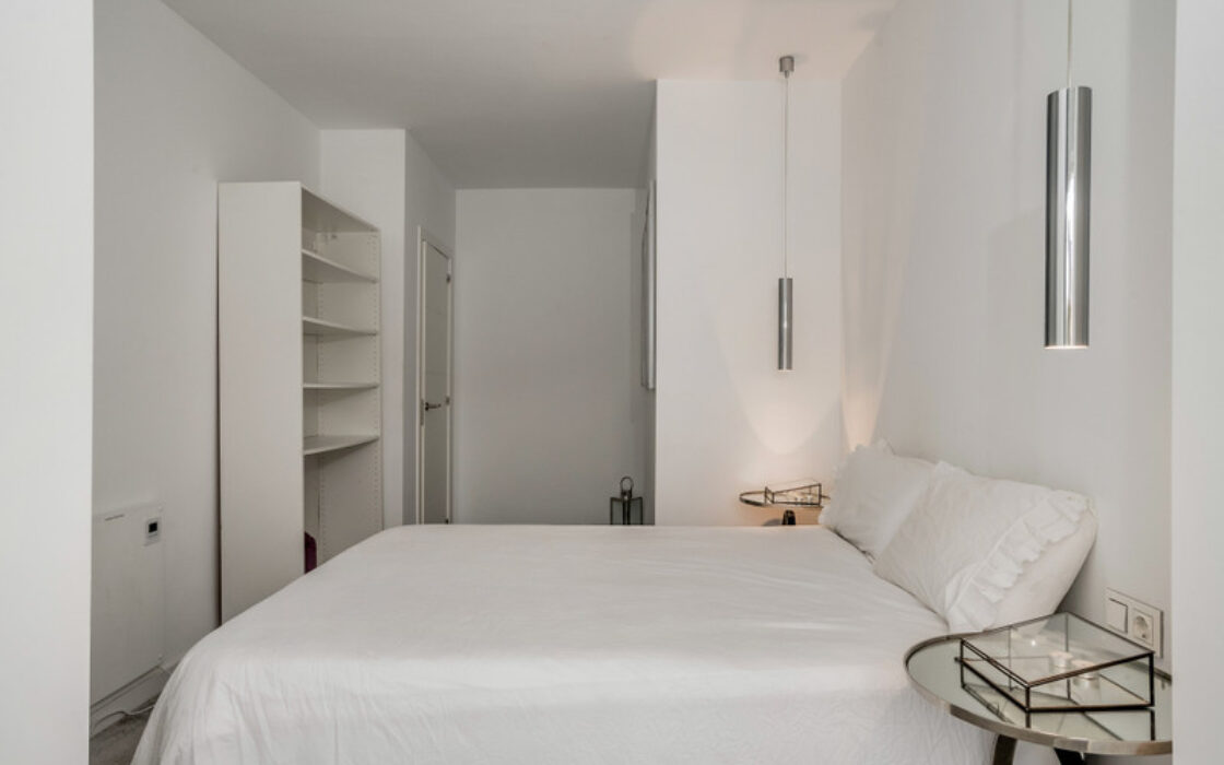 Двухуровневый дуплекс 150 кв.м в Нуэва-Андалусии с террасой