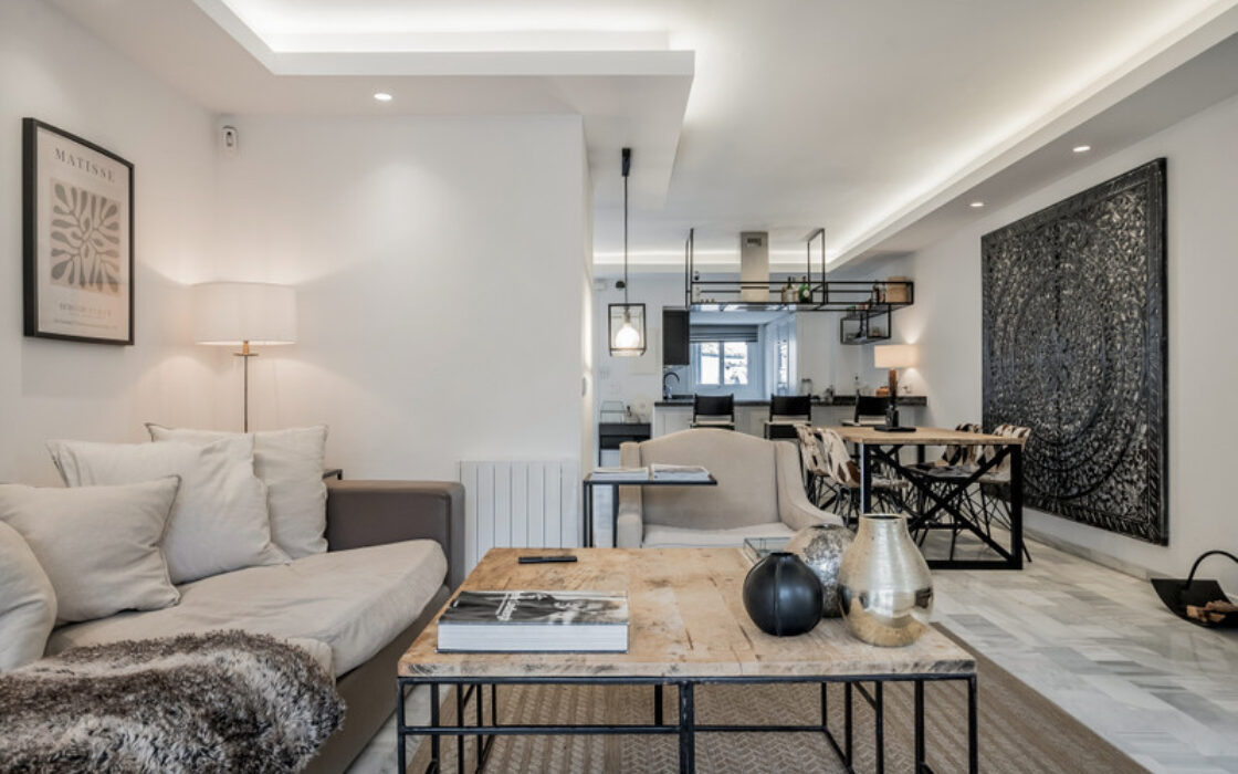 Двухуровневый дуплекс 150 кв.м в Нуэва-Андалусии с террасой