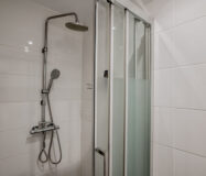 Двухуровневый дуплекс 150 кв.м в Нуэва-Андалусии с террасой