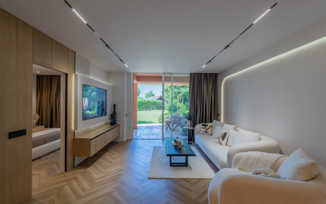 Просторные апартаменты в Новой Андалусии с террасой 194 кв.м