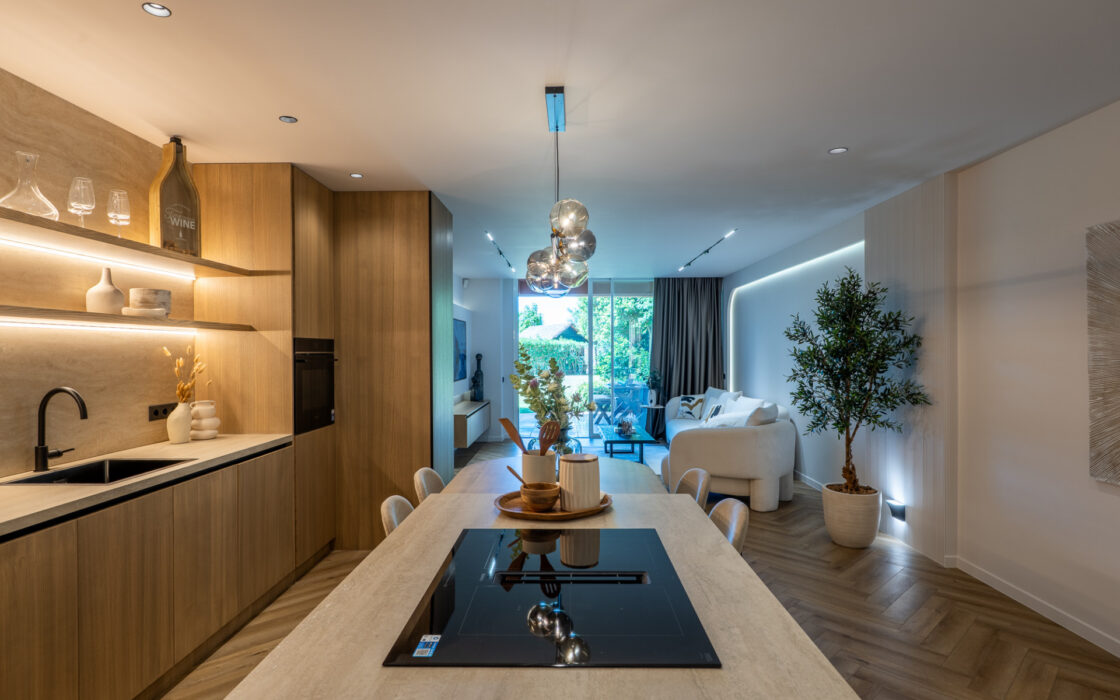 Просторные апартаменты в Новой Андалусии с террасой 194 кв.м