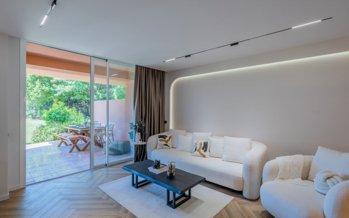 Просторные апартаменты в Новой Андалусии с террасой 194 кв.м