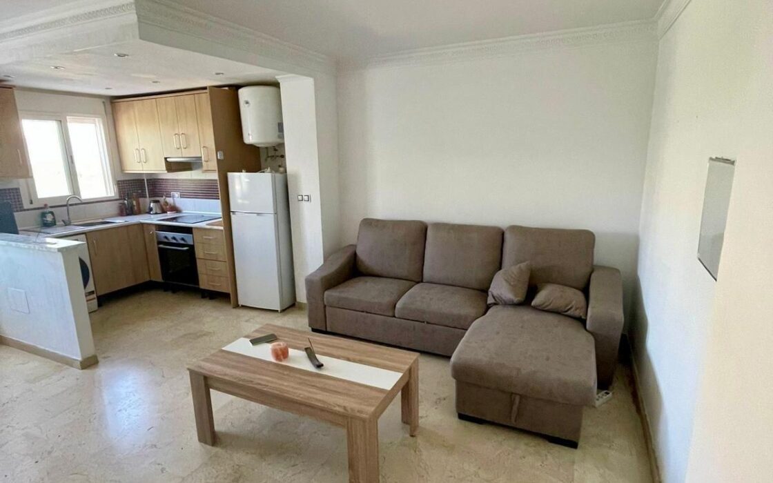 Апартамент в Бенихофаре 108 кв.м з басейном та терасою