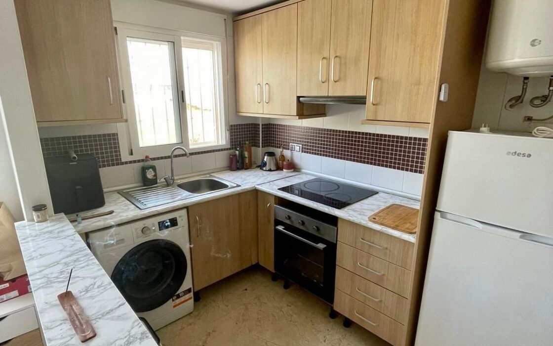 Апартамент в Бенихофаре 108 кв.м з басейном та терасою