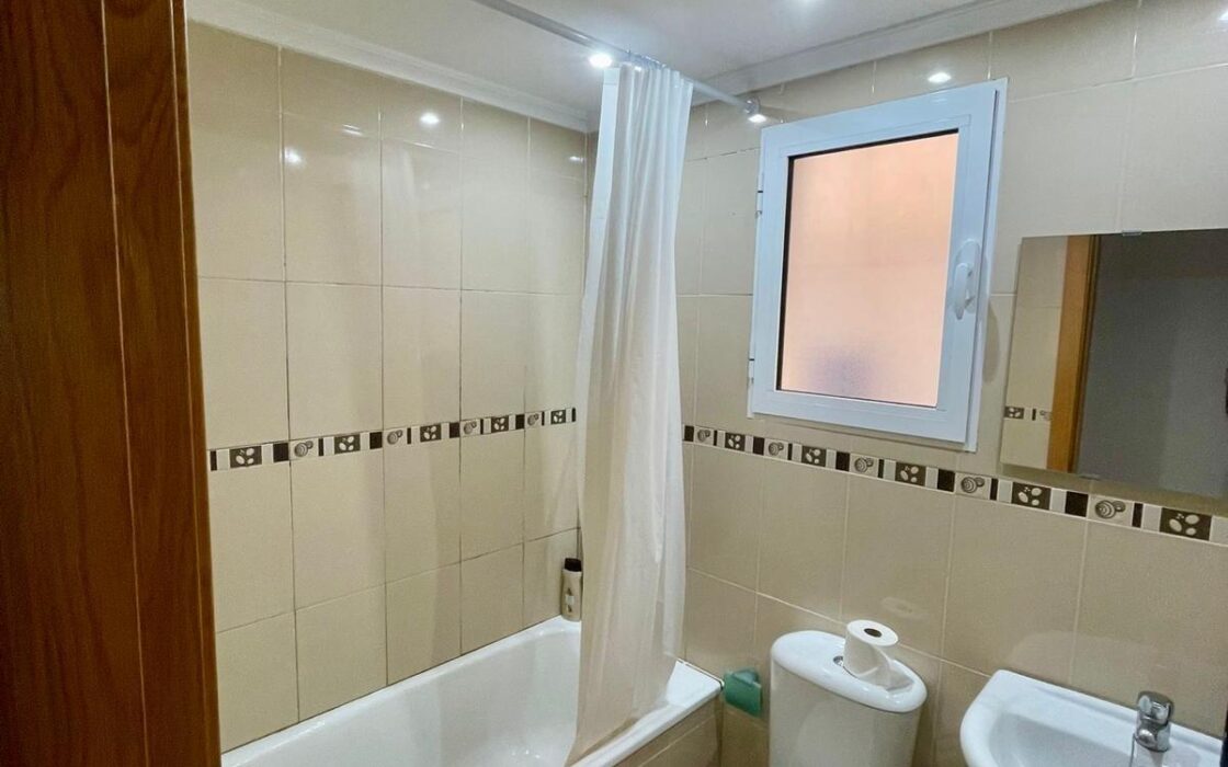 Апартамент в Бенихофаре 108 кв.м з басейном та терасою