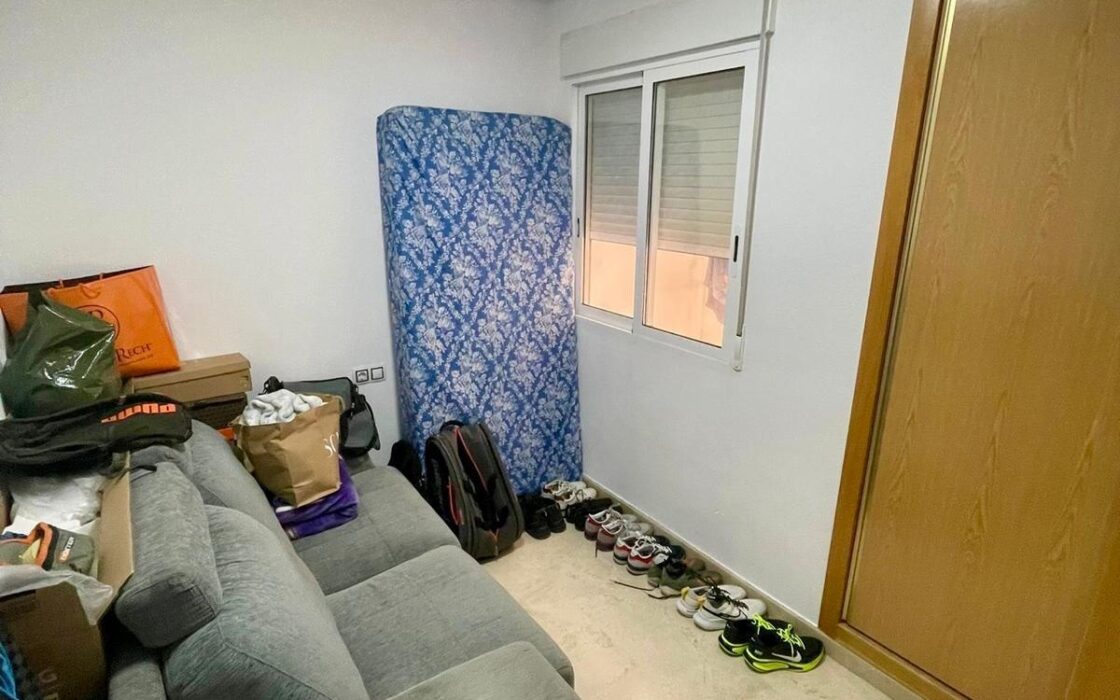 Апартамент в Бенихофаре 108 кв.м з басейном та терасою