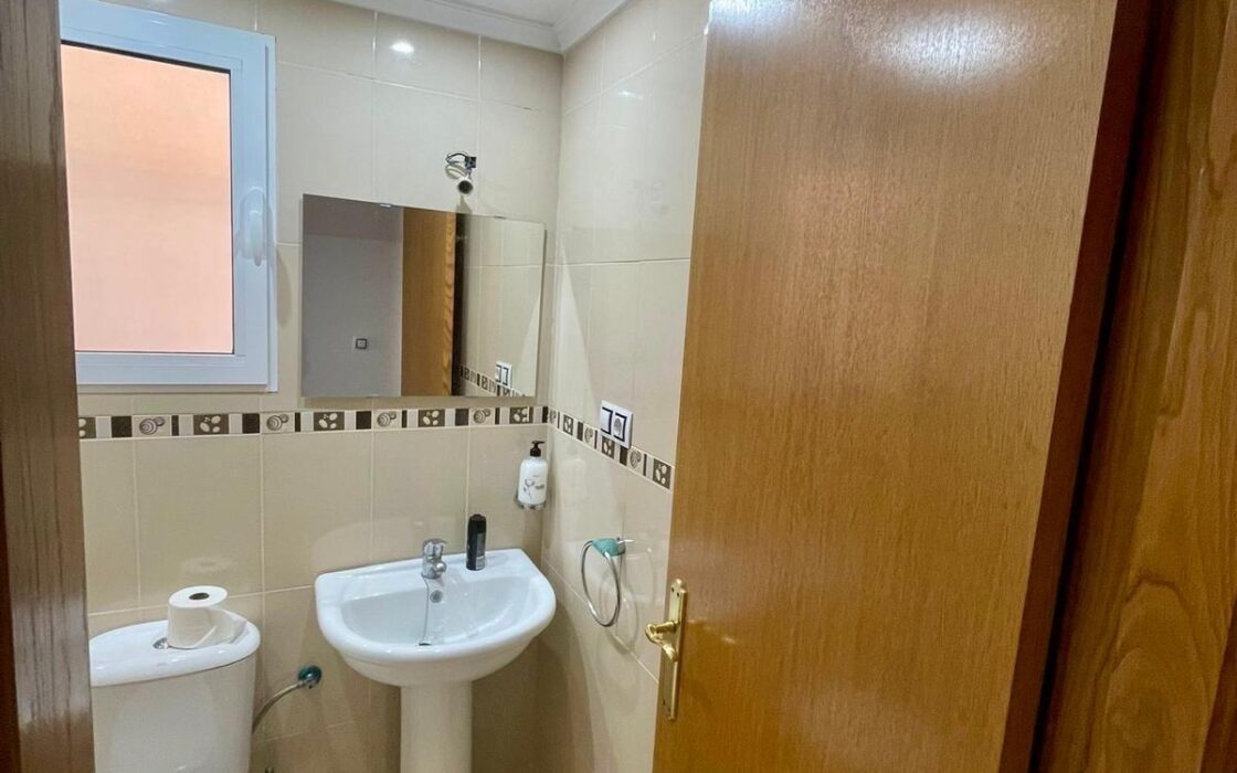 Апартамент в Бенихофаре 108 кв.м з басейном та терасою