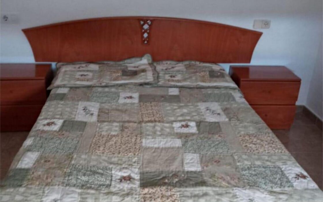 Дом в Альморади 120 кв.м, 5 комнат с зоной барбекю