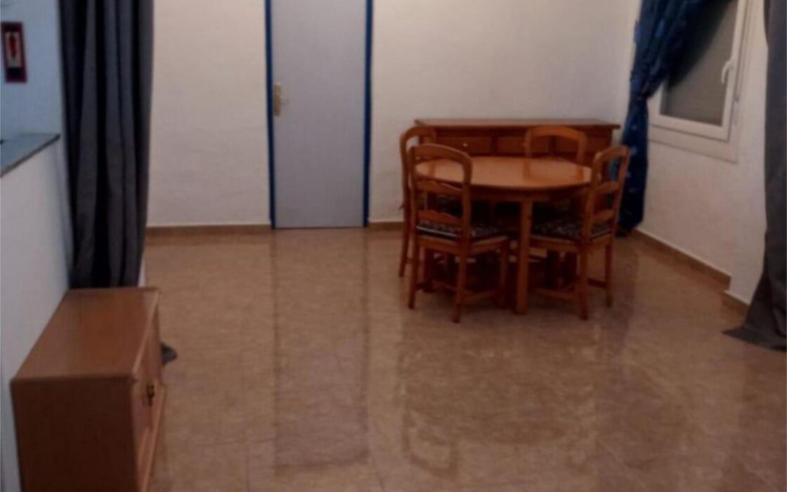 Дом в Альморади 120 кв.м, 5 комнат с зоной барбекю