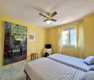 Таунхаус 146 кв.м у пляжа в Касаресе с террасой