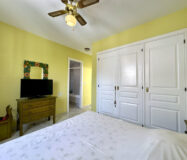 Таунхаус 146 кв.м у пляжа в Касаресе с террасой