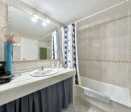 Таунхаус 146 кв.м у пляжа в Касаресе с террасой