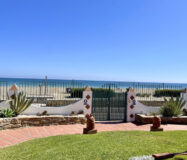 Таунхаус 146 кв.м у пляжа в Касаресе с террасой