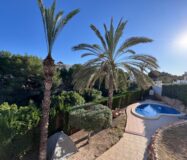 Вилла с бассейном в Коста-Ориуэла142 кв.м, 4 спальни